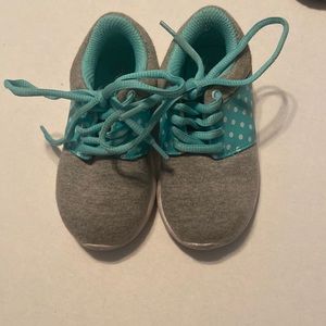 Kid’s sneakers